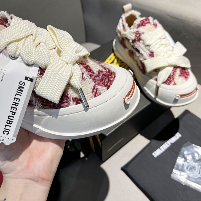 Smilerepublic Canvas Shoes